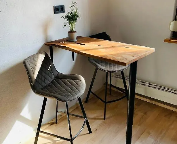 Bahnstation Szálloda *